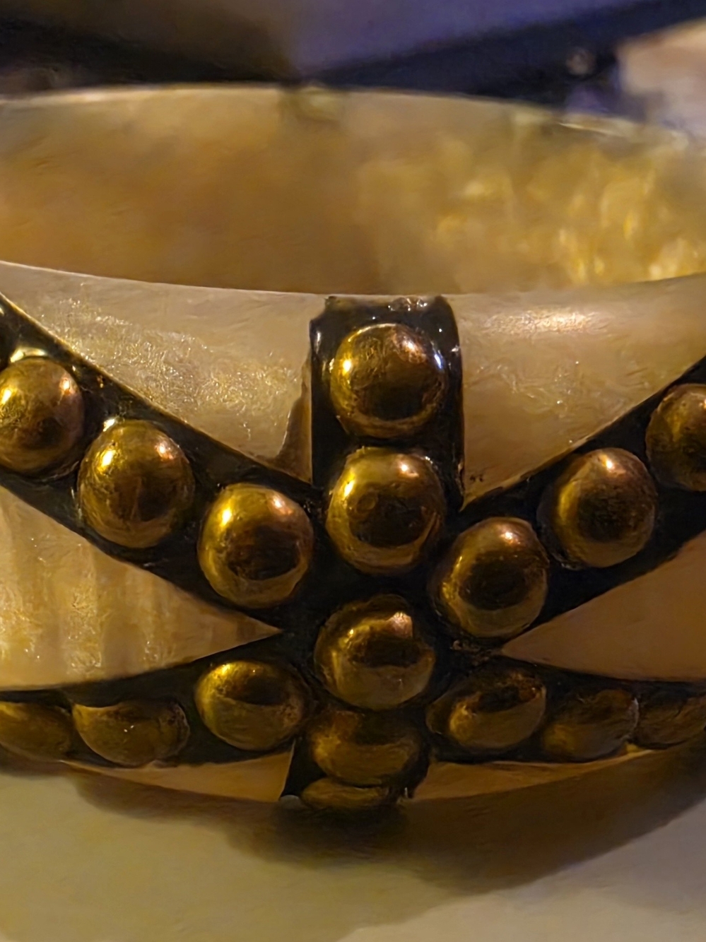 Vintage Ivory Cream marbleized studded 3" wide bangle bracelet